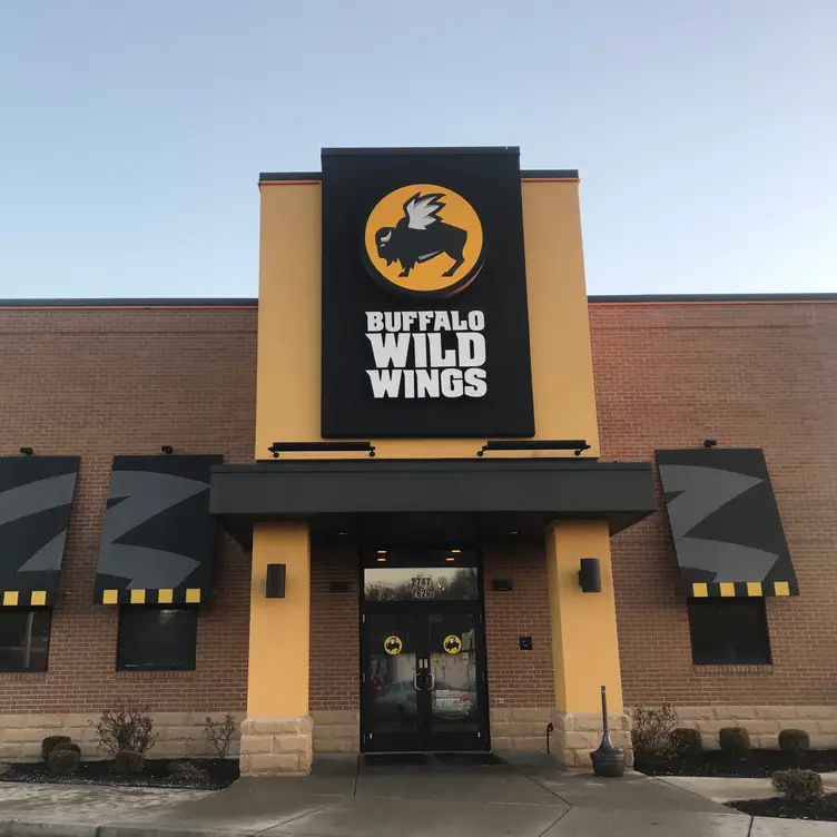 Buffalo Wild Wings - Glendale Mall - Buffalo Wild Wings - Glendale Mall, Indianapolis, IN