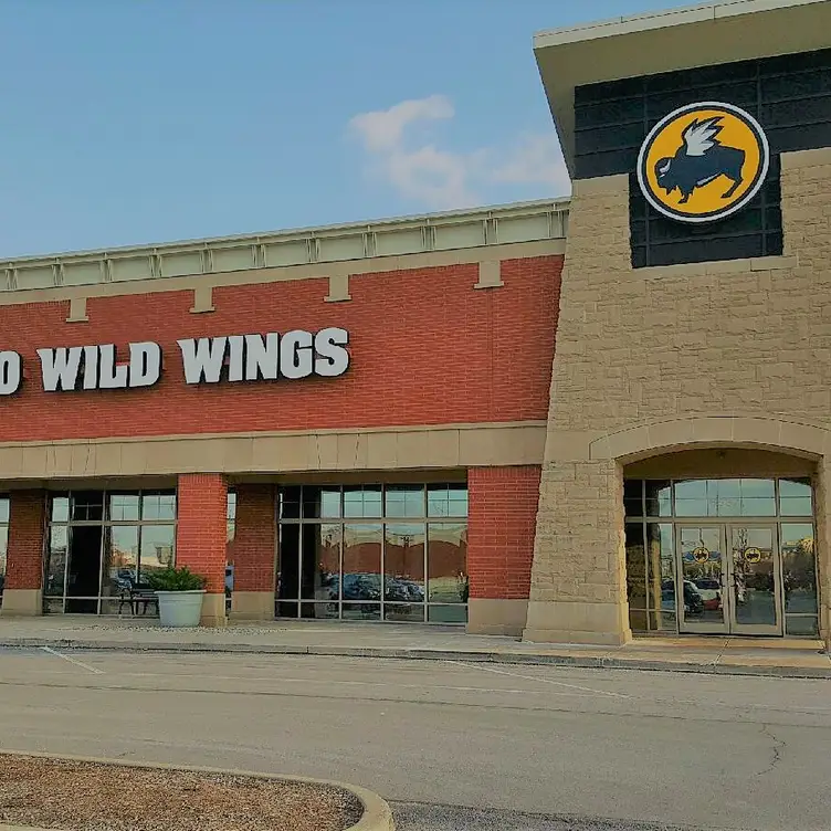 Buffalo Wild Wings - Zionsville - Buffalo Wild Wings - Zionsville，INZionsville