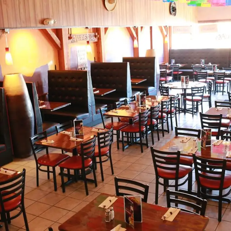 Azteca Milwaukee - Azteca, South Milwaukee, WI