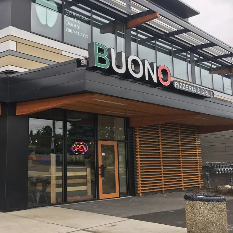 Buono Pizzeria & Grill, Edmonton, AB