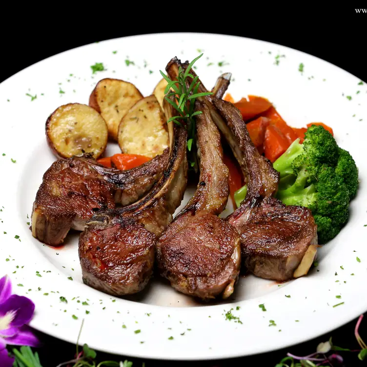 Rack of Lamb - Alexi's Grill，AZPhoenix