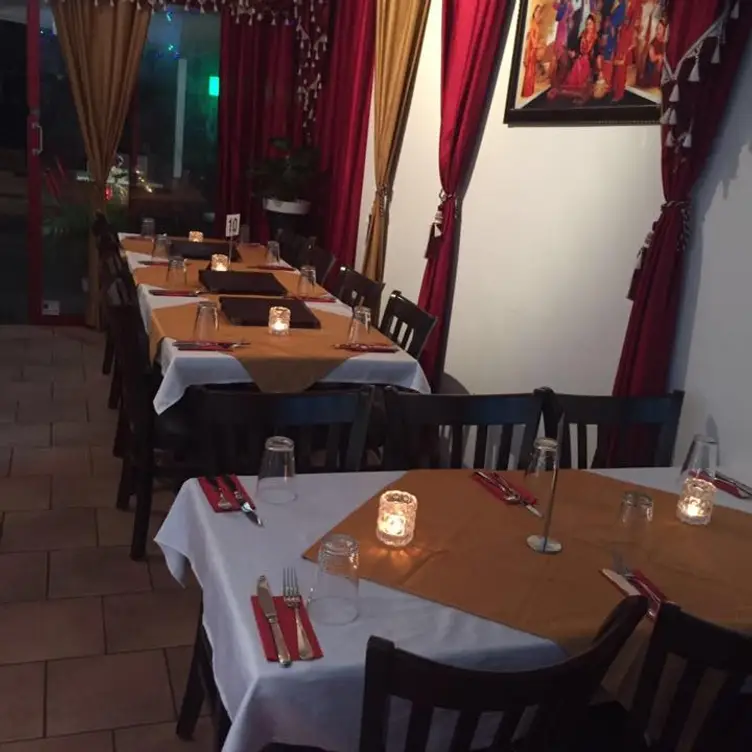 Restaurante Curry Junction Cafe and Indian Restaurant Permanently