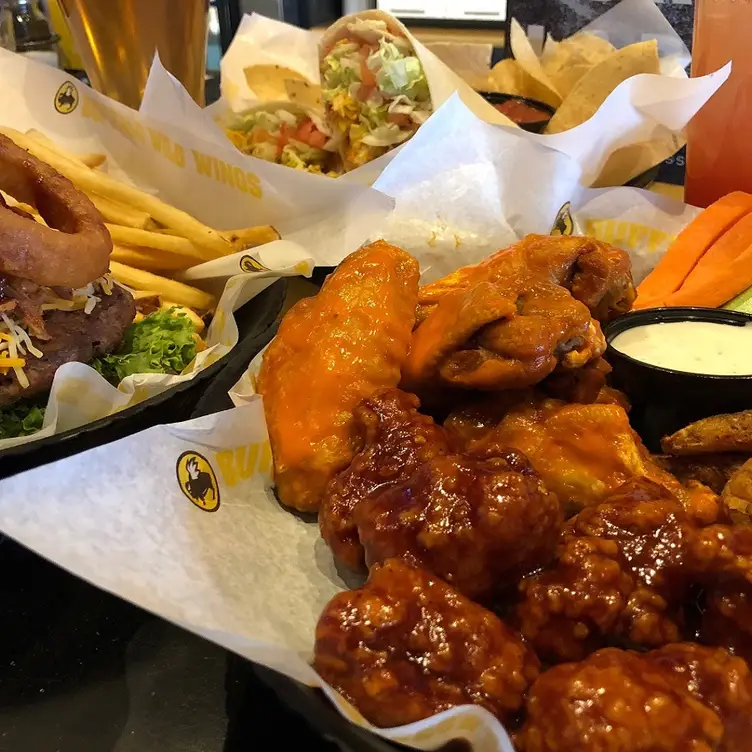 Buffalo Wild Wings - Buffalo Wild Wings - Baton Rouge, Baton Rouge, LA