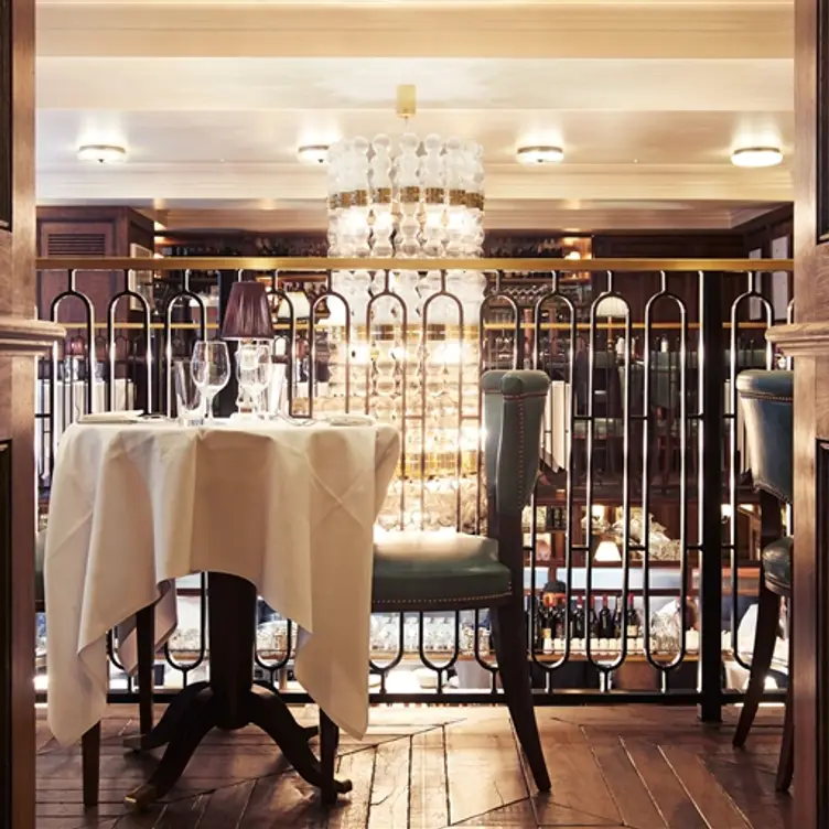 Cafe Monico, London, 