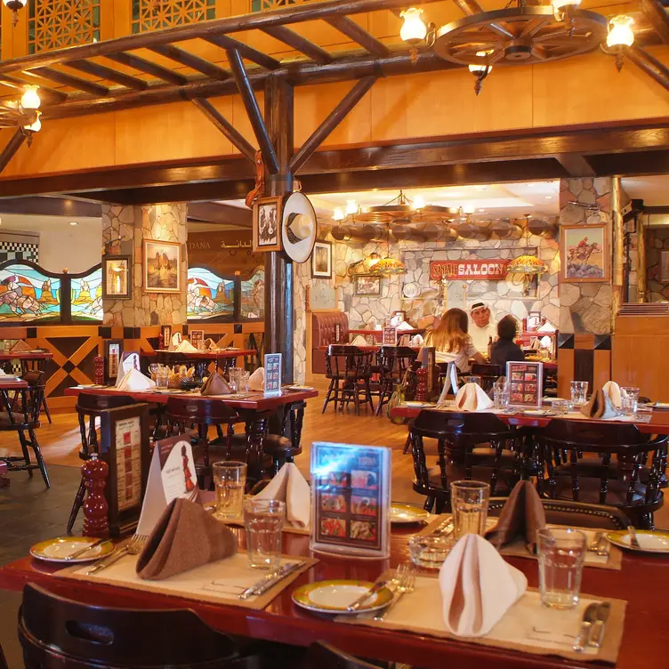 Rib Eye Steakhouse Holiday Inn Kuwait Actualizado 2024, Asador en