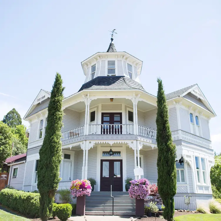 The Parrott House, Roseburg, OR