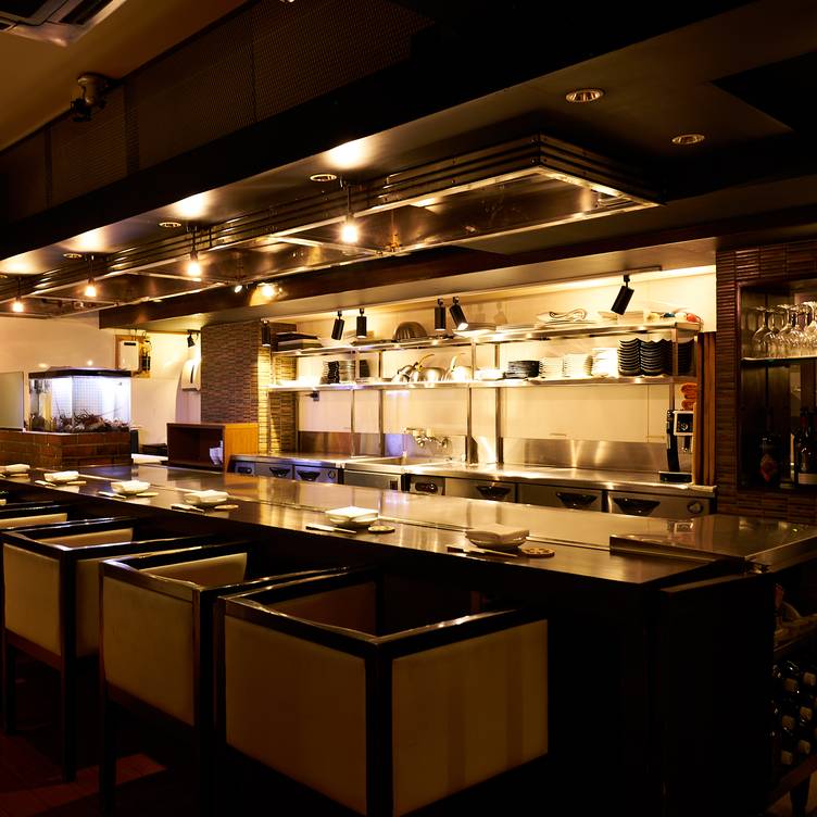 やさいや鉄板焼野菜 歌舞伎町店 東京都新宿区 Opentable