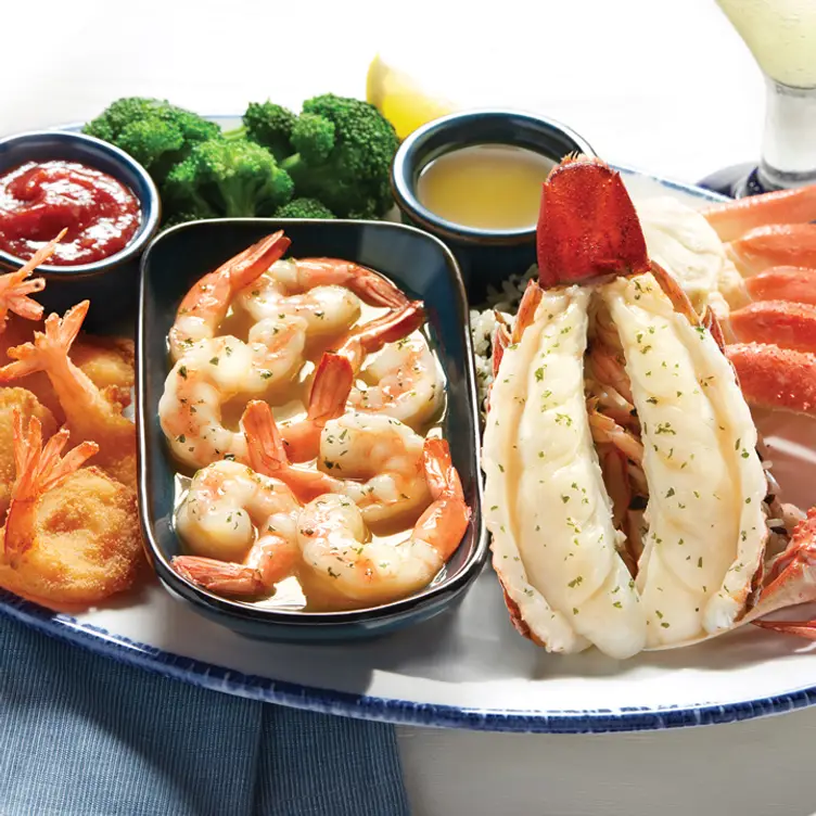 Red Lobster Ultimate Feast - Red Lobster - San Jose - Aborn Road, San Jose, CA