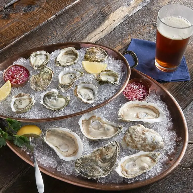 Signature Oysters - McCormick & Schmick's Seafood - Anaheim, Anaheim, CA