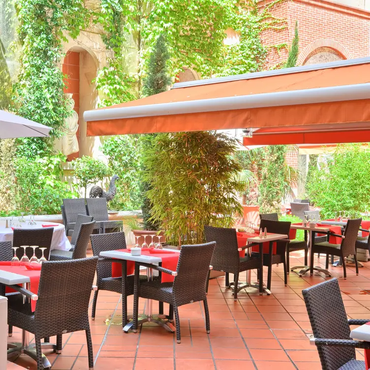 Grand Patio du Plaza, Toulouse, 