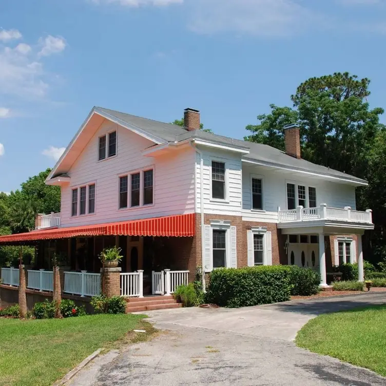 The Rose Plantation，FLFruitland Park