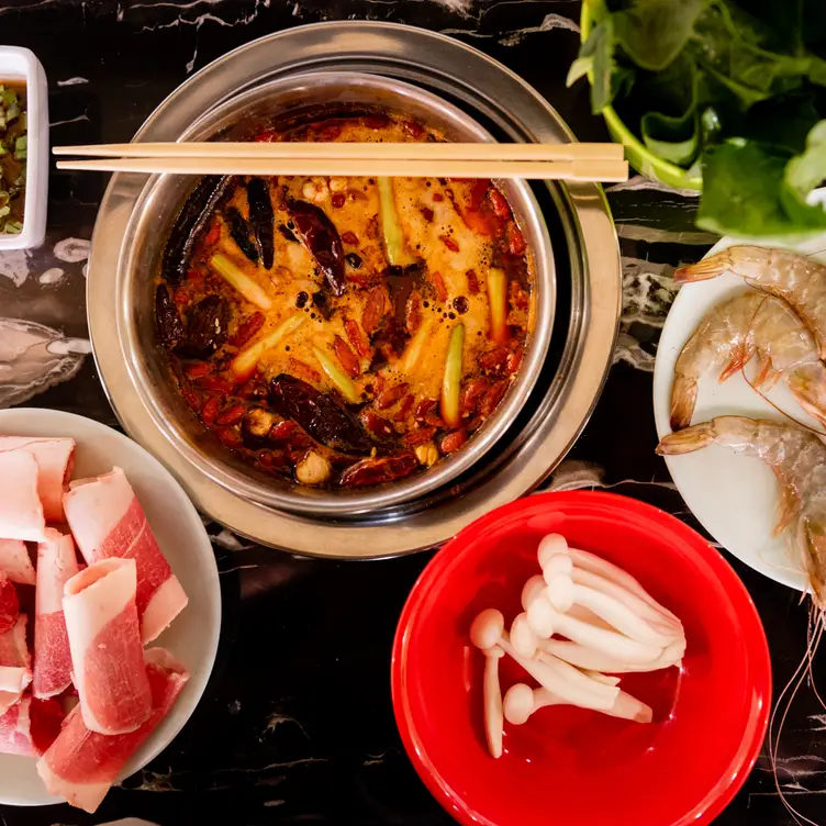 Hot N Roll Hot Pot Updated 2024, Asian Restaurant in Ellicott City, MD