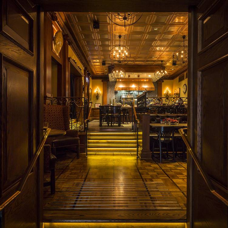 Sidedoor Chicago Restaurant Chicago Il Opentable