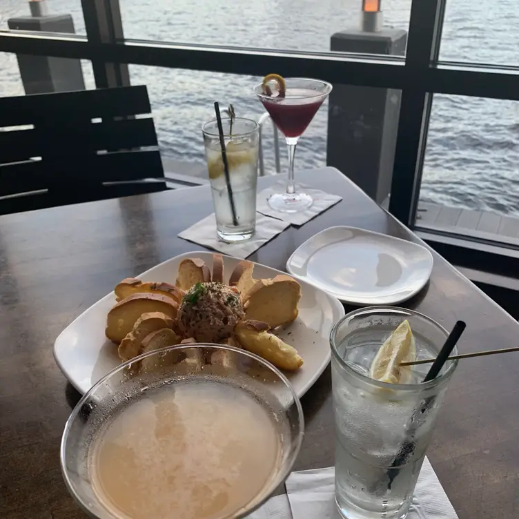 Kaluz Restaurant, Fort Lauderdale, FL