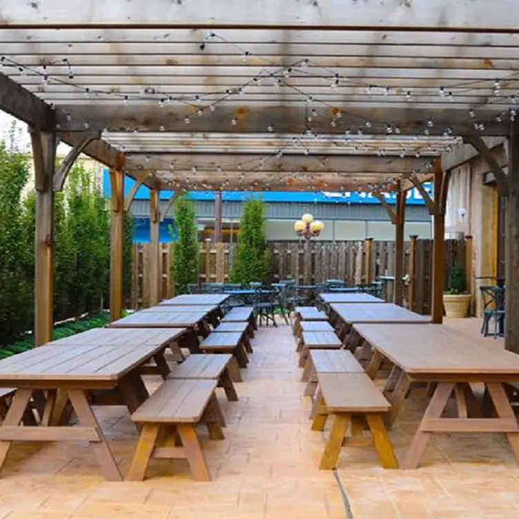 Garden Social Beer Garden & Kitchen NY East Meadow