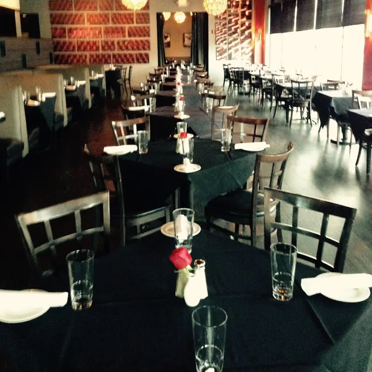 Bobbys Deerfield Updated 2024, American Restaurant in Deerfield, IL