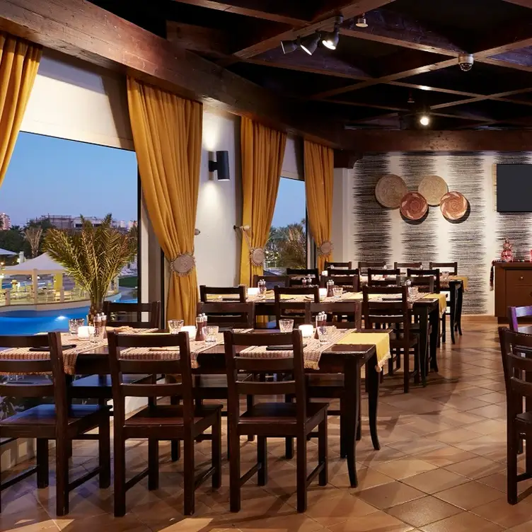 Paloma Restaurant - InterContinental Doha Beach & Spa, Doha, West Bay