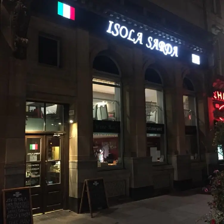 Isola Sarda, Glasgow, Glasgow