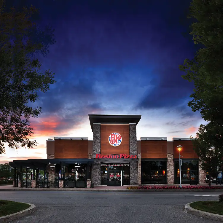 Boston Pizza - Boston Pizza - East Regina SK Regina