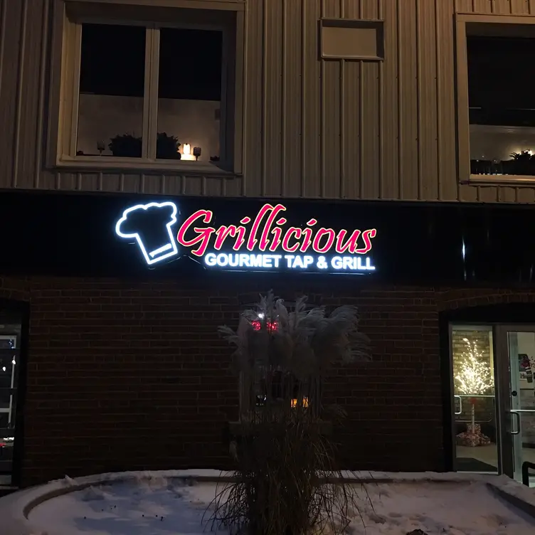 Unknown - Grillicious Gourmet Tap & Grill, Barrie, ON