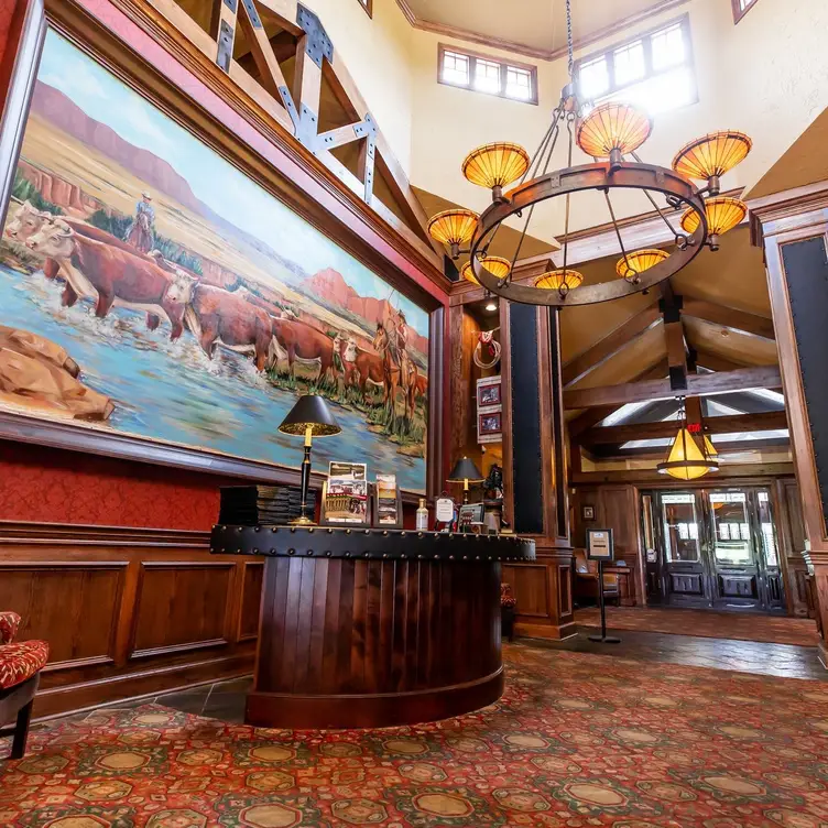 Trophy Room at Old Kinderhook，MOCamdenton