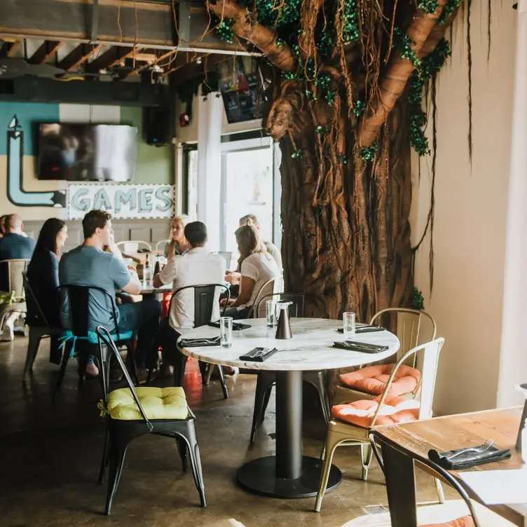 Thee Tree House Updated 2024, American Restaurant in Tampa, FL