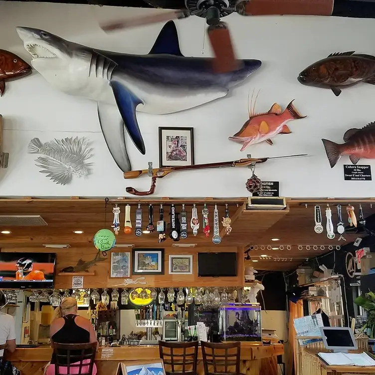 Castaway Waterfront Restaurant & Sushi Bar, Marathon, FL
