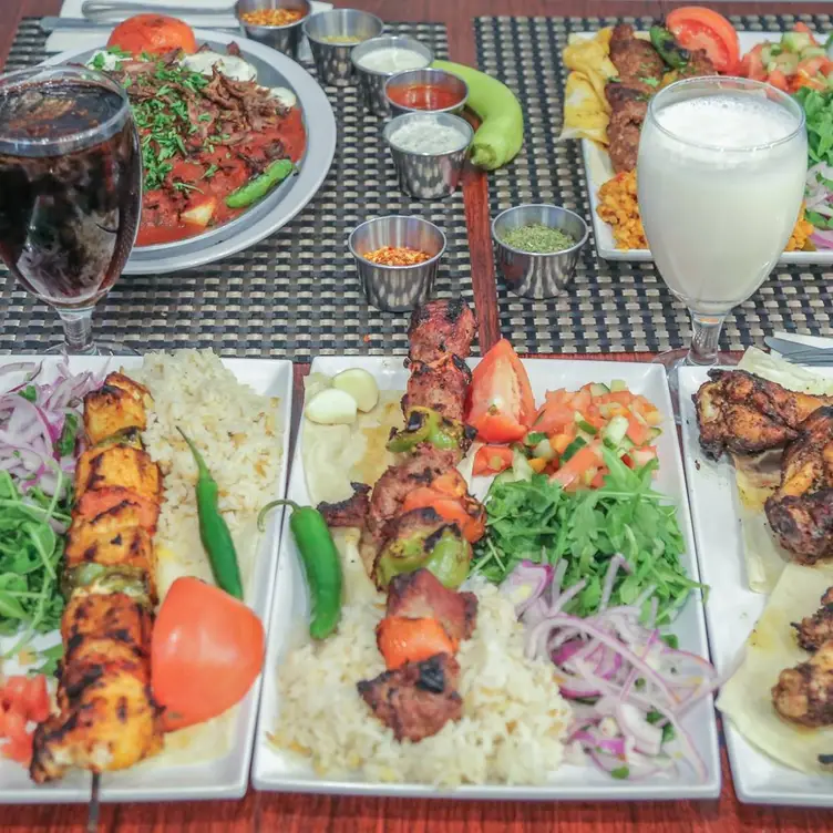 Istanbul Grill, Chicago, IL