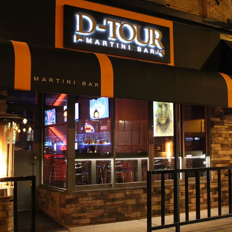 D-Tour Martini Bar & Kitchen, Buffalo, NY