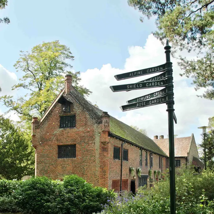 Tudor Barn, London, 