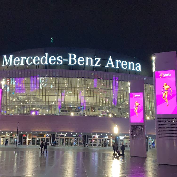 Tony Roma S Am Mercedes Platz Restaurant Berlin Berlin Opentable