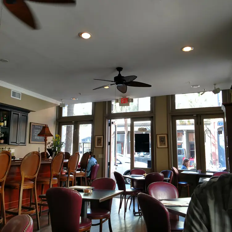 East Bay Meeting House Bar & Cafe, Charleston, SC