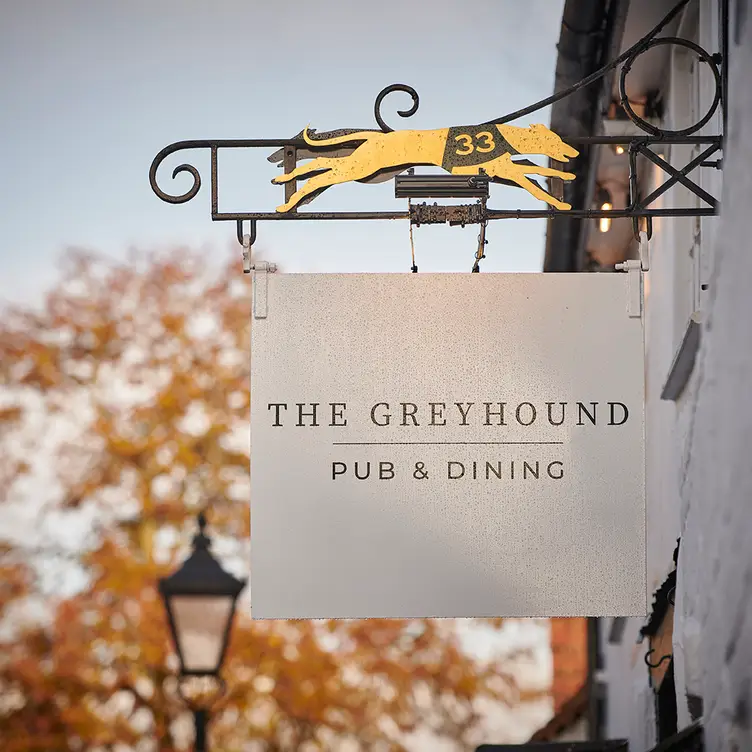 The Greyhound Pub & Dining, Beaconsfield, Buckinghamshire