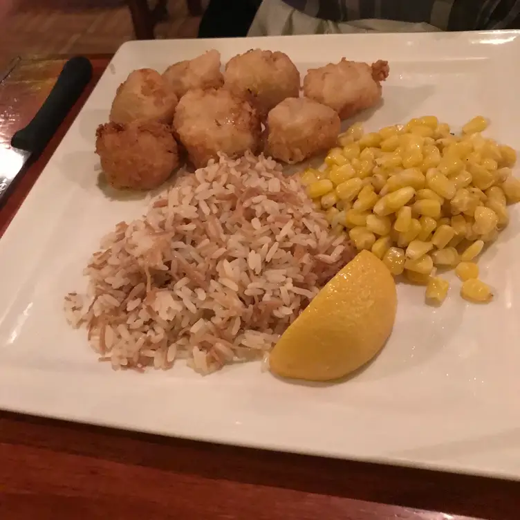 Topper's Restaurant & Bar Top Rated Restaurant in Simpson Bay, Sint