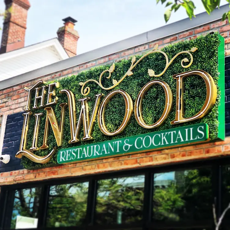 The Linwood Restaurant and Cocktails，NYBay Shore