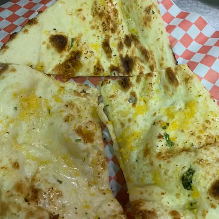 Restaurante Saffron Bistro & Bar Strathmore, Alberta Strathmore