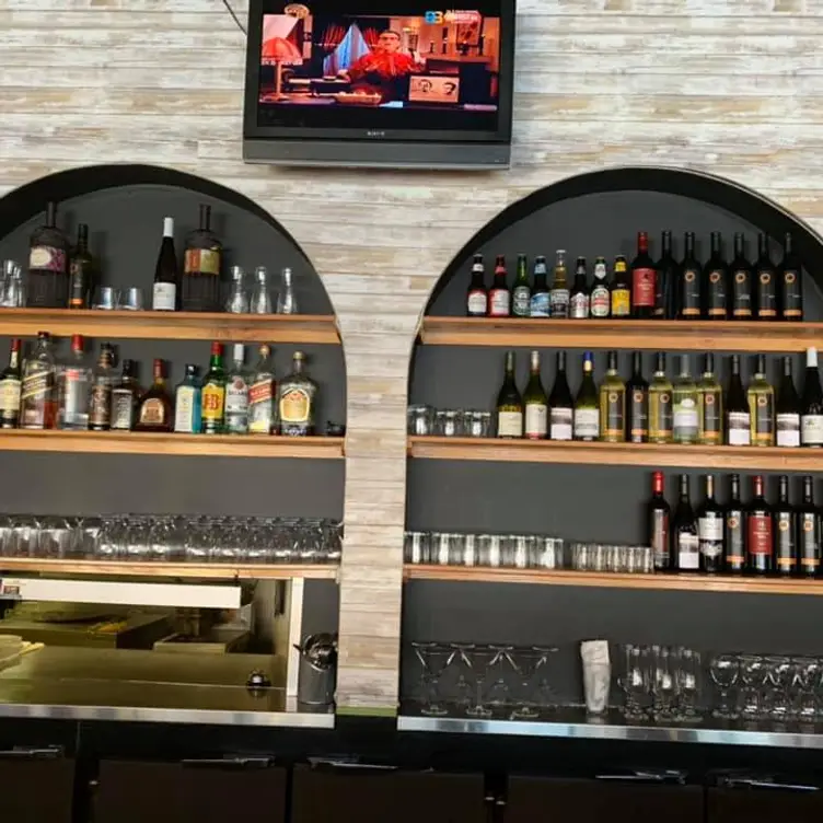 Restaurante Saffron Bistro & Bar Strathmore, Alberta Strathmore