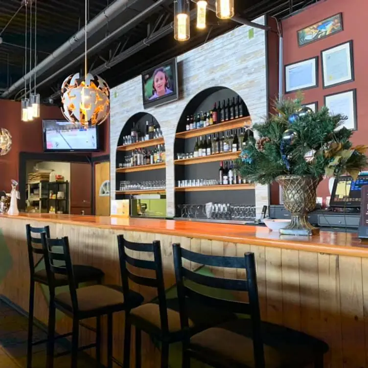 Restaurante Saffron Bistro & Bar Strathmore, Alberta Strathmore