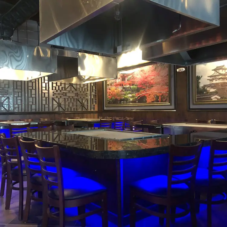 Imperial Hibachi & Sushi，TXEuless