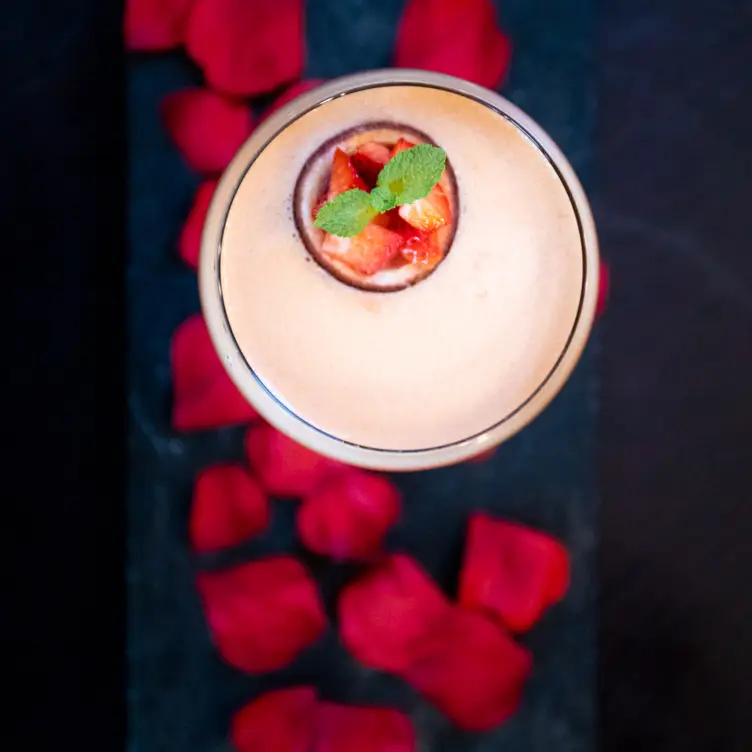 Just fall in love with Passionate Kiss Cocktail! - Il Baretto Wine Bar and Restaurant，London