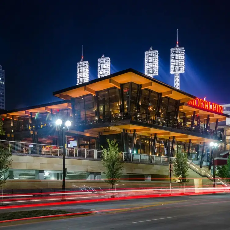 Moerlein Lager House, Cincinnati, OH