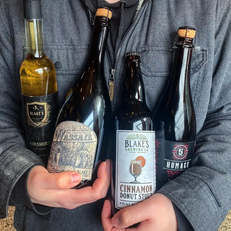Blake's Tasting Room, Amanda, MI