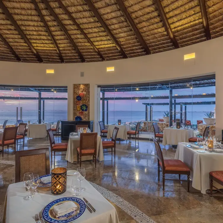 La Roca Restaurant BCS Cabo San Lucas