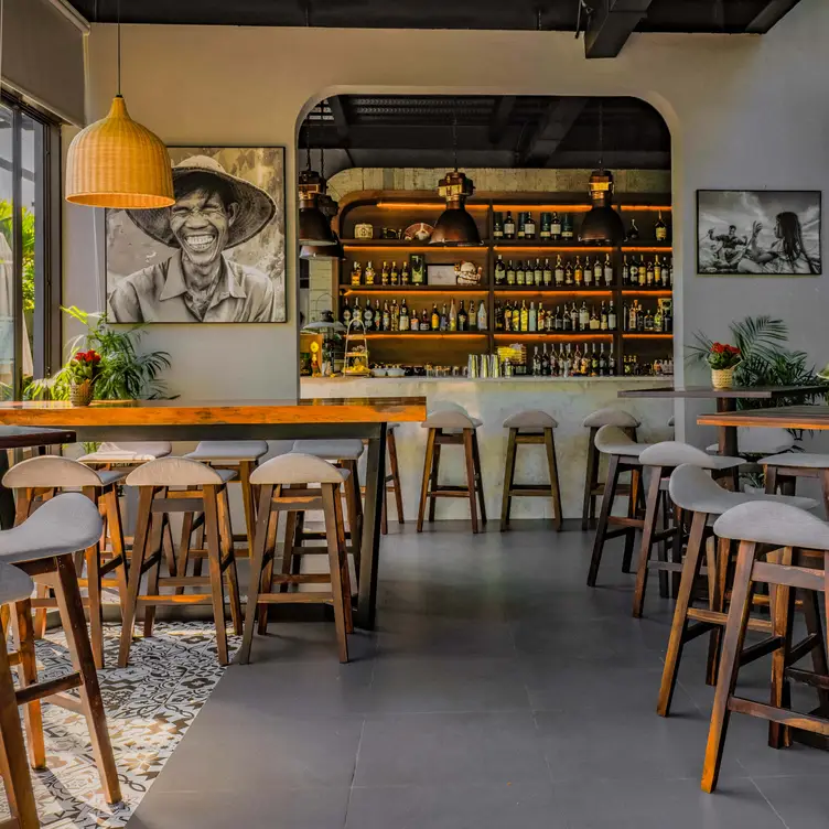 Son Tra Retreat - Garden Lounge & Eatery, Danang, Vietnam