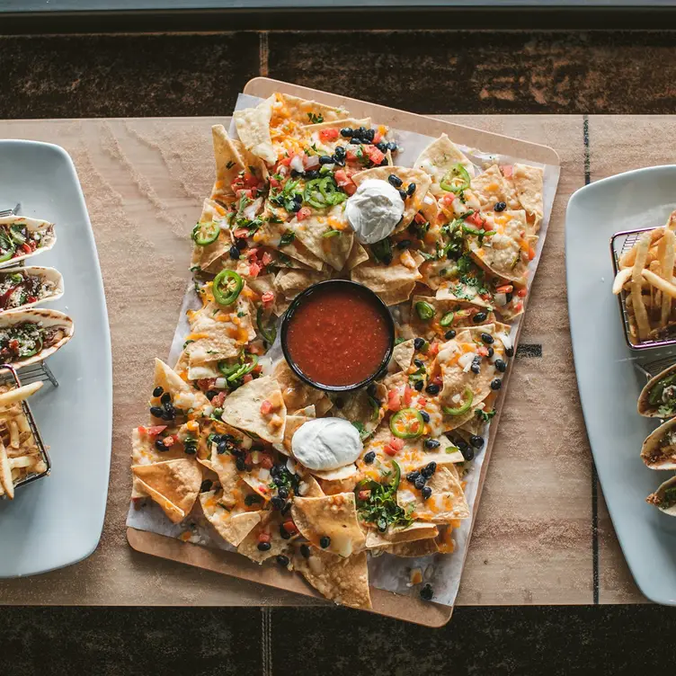 Beyond nachos: Eating our way across Busch Stadium's world of dining options