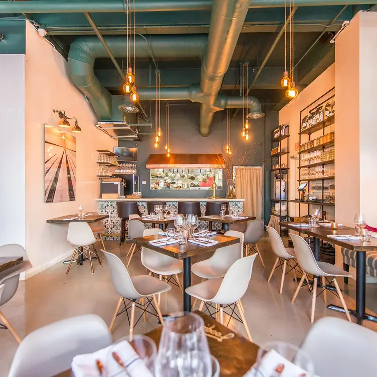 Fooq's Bazaar, Miami, FL