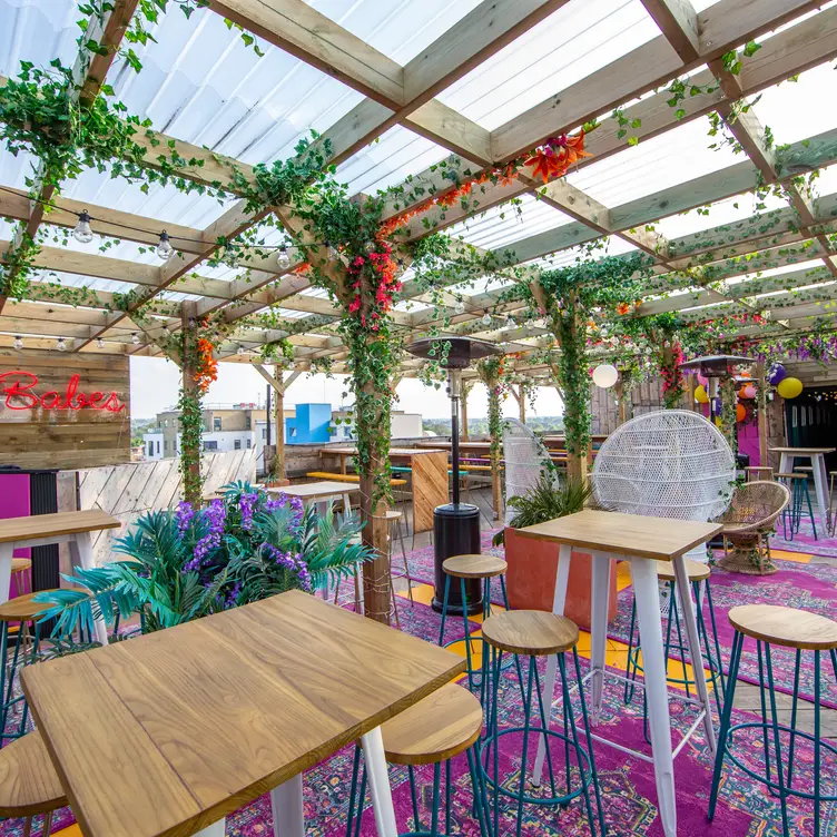 Bussey Rooftop Bar, London, London