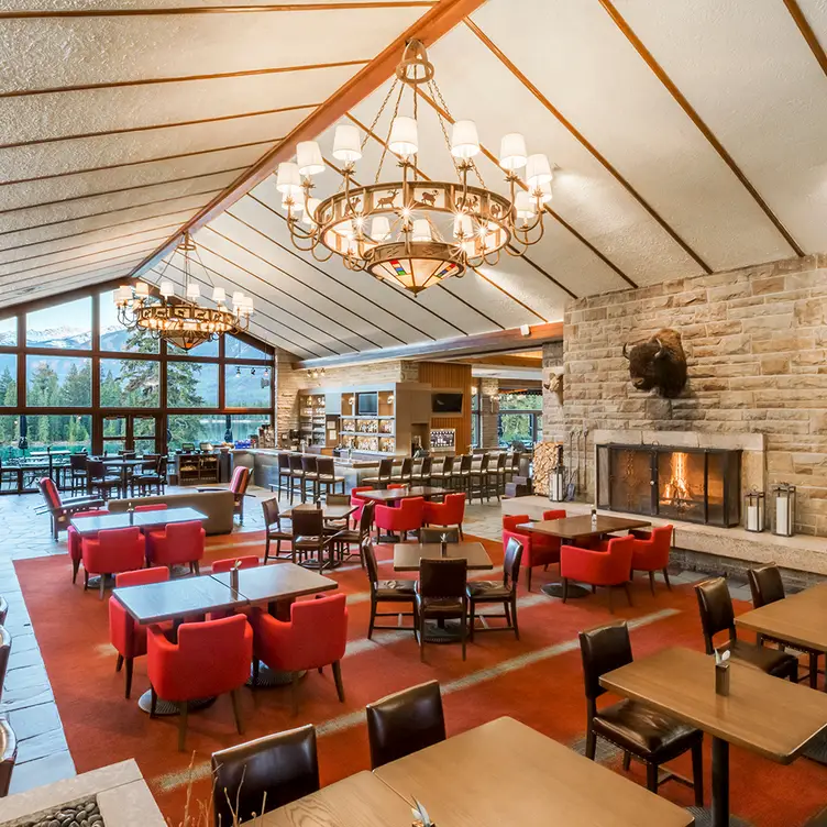 The Great Hall & Emerald Lounge - Fairmont Jasper Park Lodge, Jasper, AB