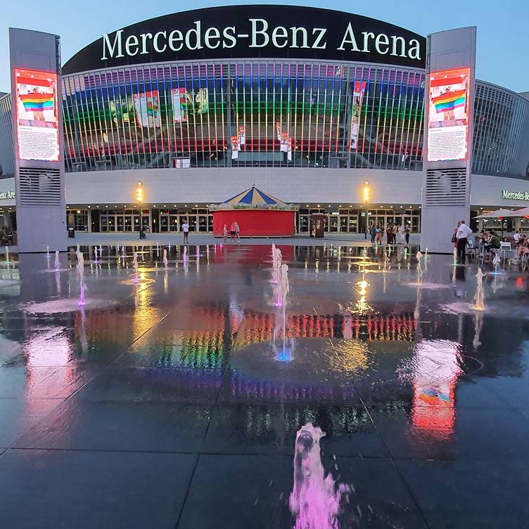 Tony Roma S Am Mercedes Platz Restaurant Berlin Berlin Opentable