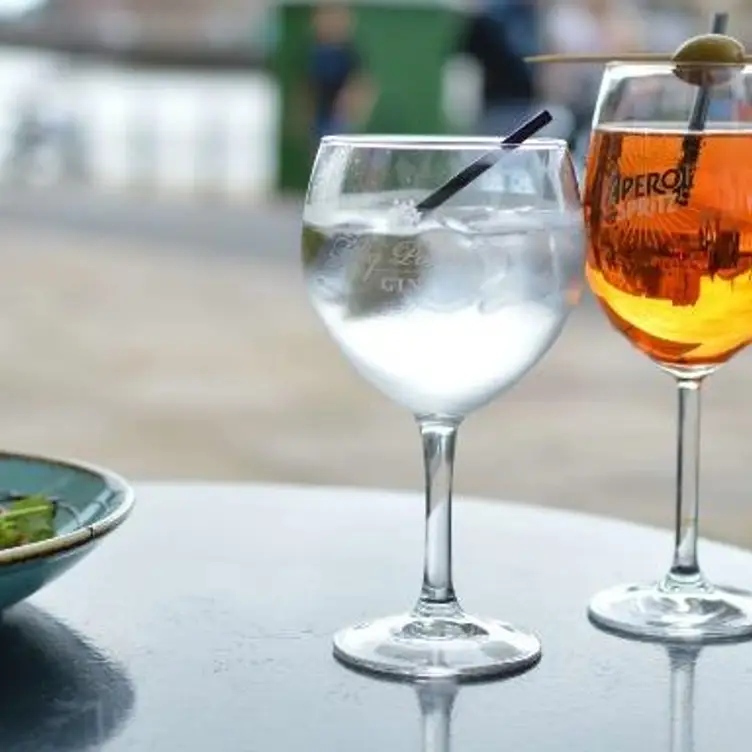 Restaurante Mango's Cafe & Bar Exeter, , ENG OpenTable